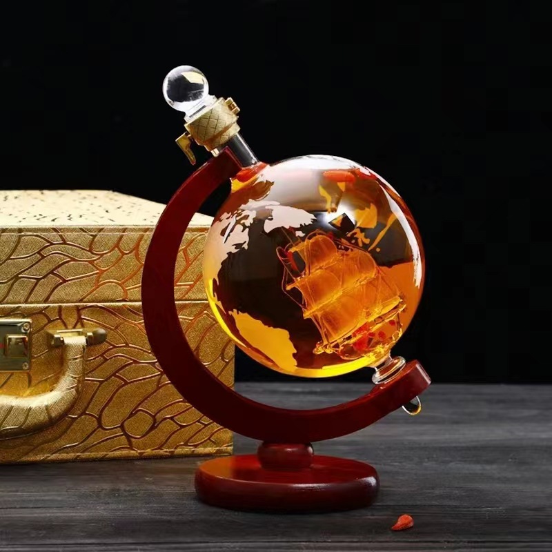 Wine Beer Whiskey - موزع الويسكي الإبداعي على شكل خريطة