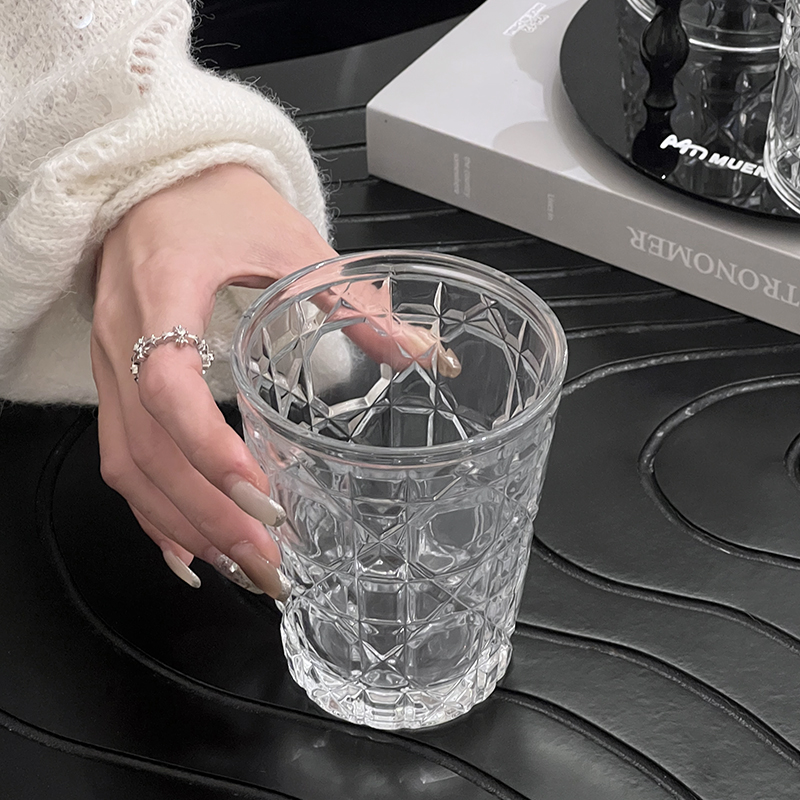 خمر الماس منقوشة ، زجاج النبيذ - مراجعة Wine Beer Whiskey وسعره