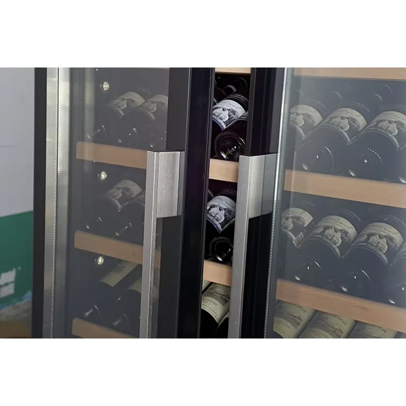 ثلاجة نبيذ كبيرة السعة 735 لتر - مراجعة Wine Beer Cooler Direct وسعره